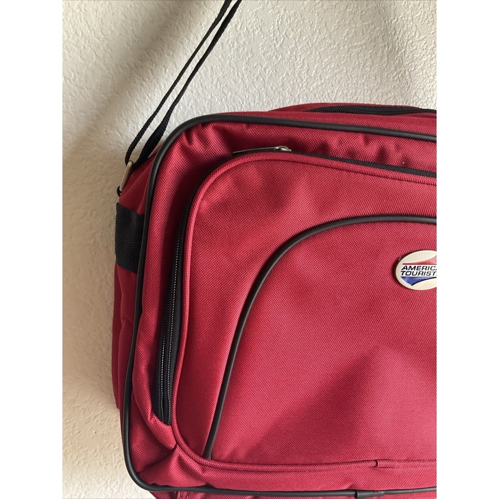American Tourister Carry On Shoulder Travel Overnight Shoulder Bag Airline Red - Picture 5 of 11